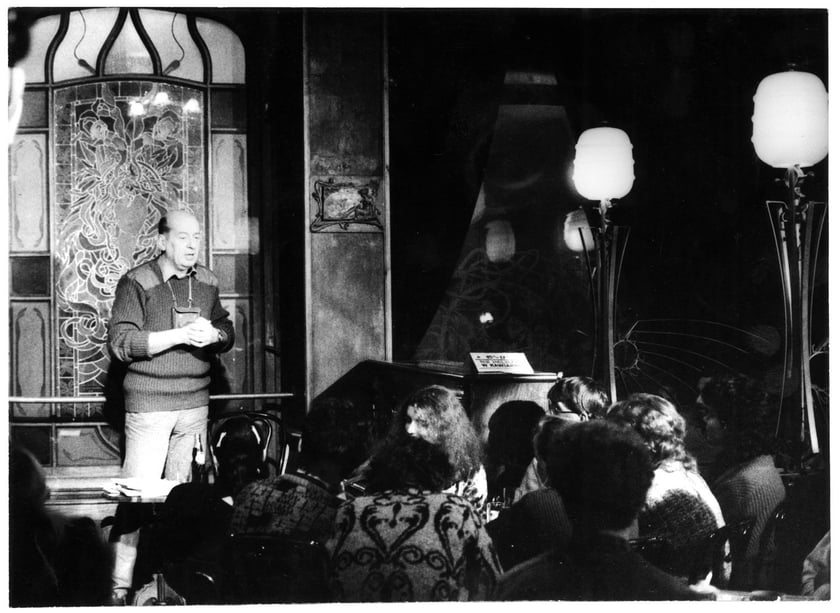 Kawiarnia Kalambur. Andrzej Waligórski, cykl Satyrycy z Wrocław.